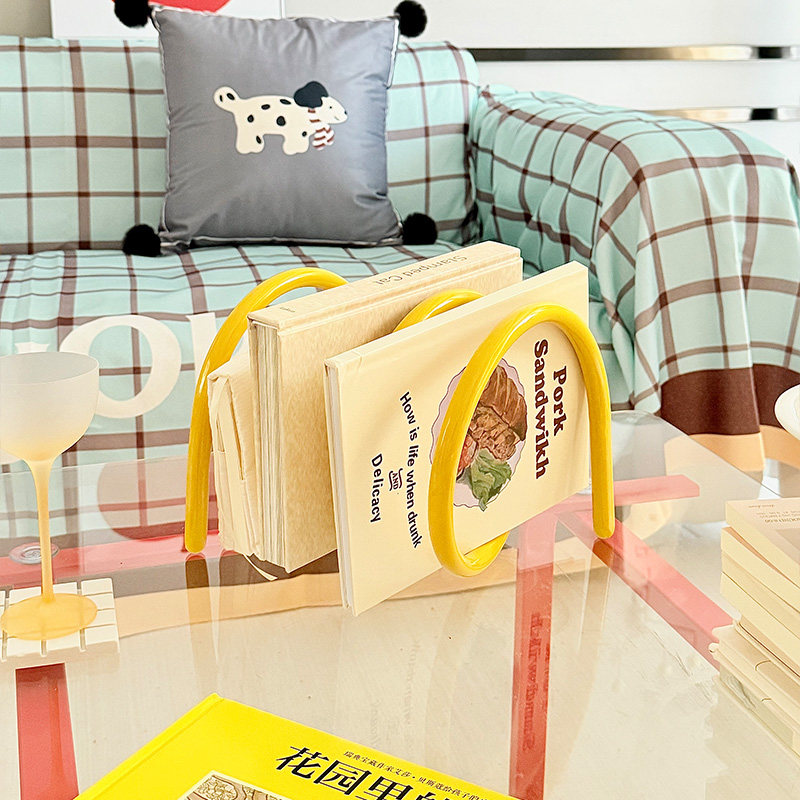 Estante de Metal Minimalista C - Home Decor Magazine reseña y precio